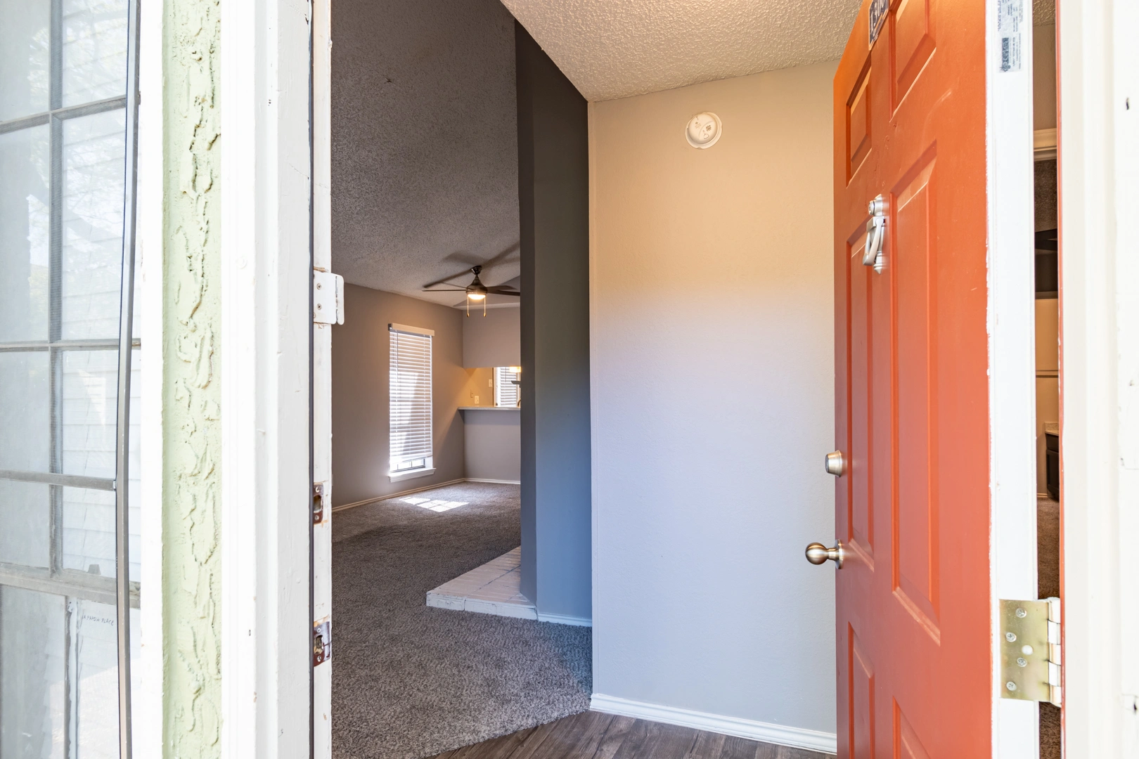 Interior unit entryway at La Prada Place Apartment Homes