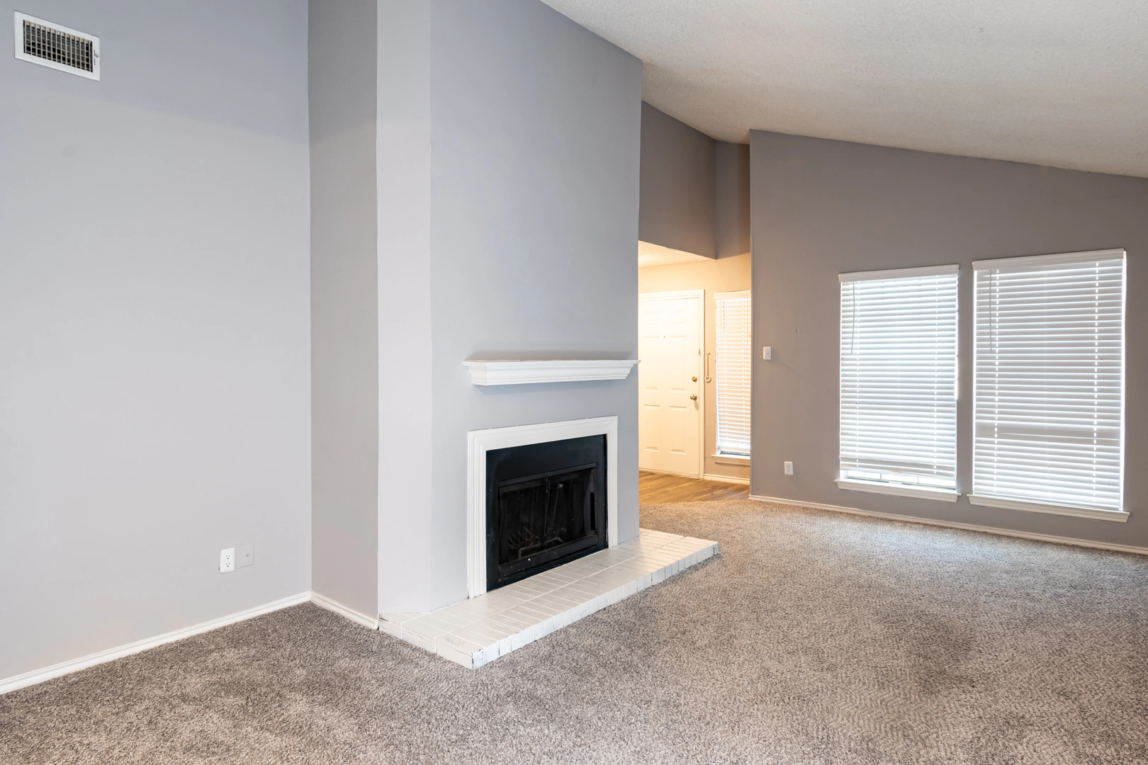Vaulted ceiling living nook at La Prada Place Apartment Homes