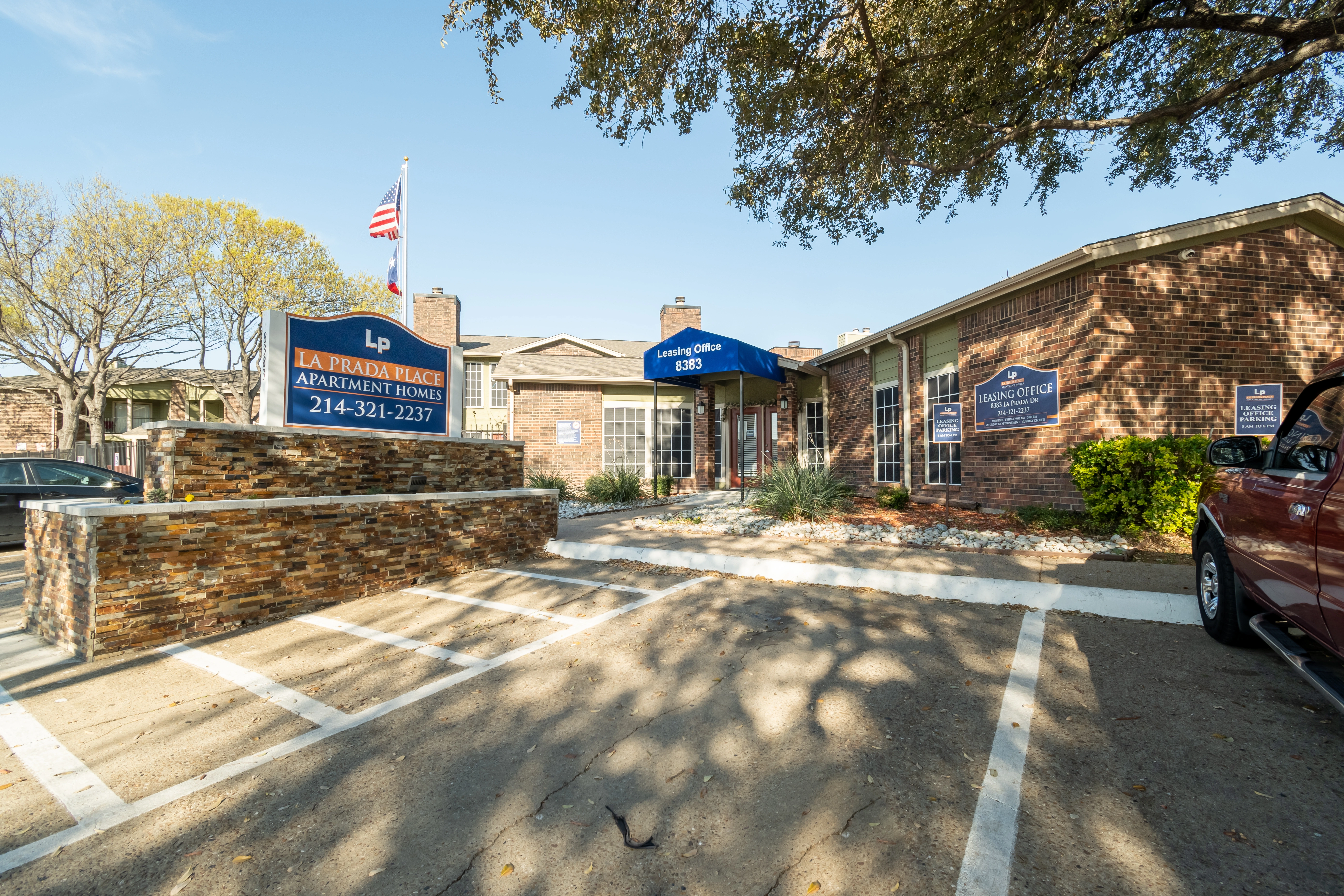 Leasing office parking entrance at La Prada Place Apartment Homes